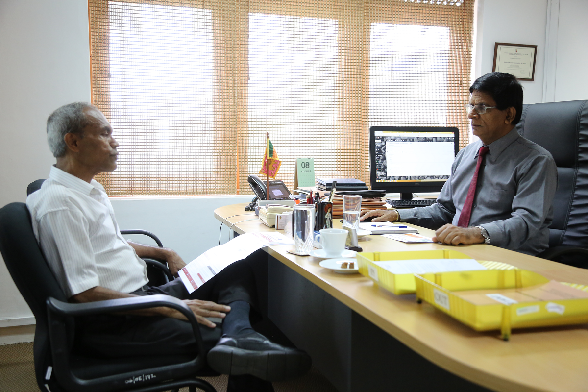 A fruitful discussion  on  immunity boosting  and taking science to community - Prof. Sunil Wimalawansa, U.S.A.